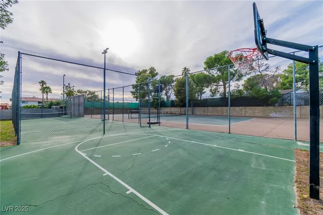 $4,250 | 6845 Coley Avenue, Las Vegas, NV 89146