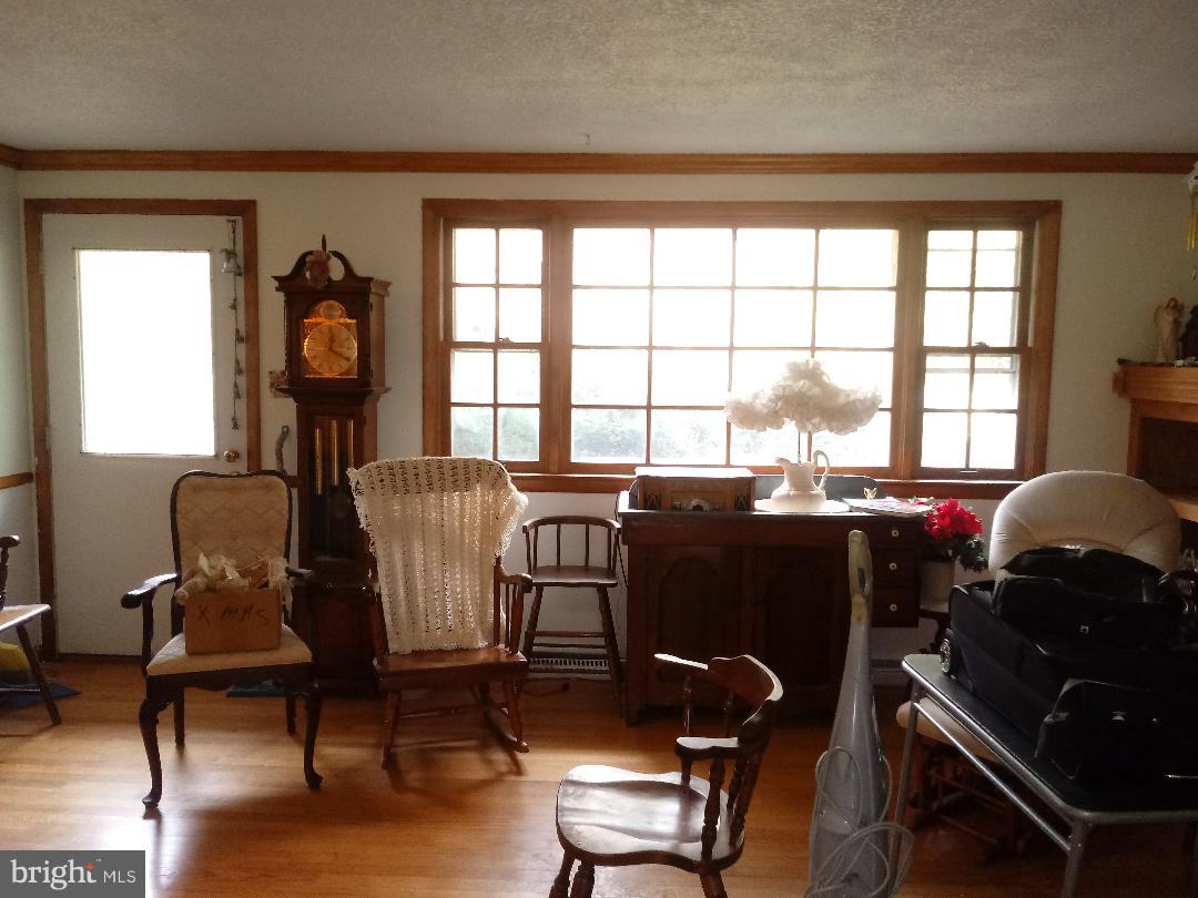 672 Chimney Rock Road Hellam, PA 17406 - Photo 5 of 6 Gallery Image 5