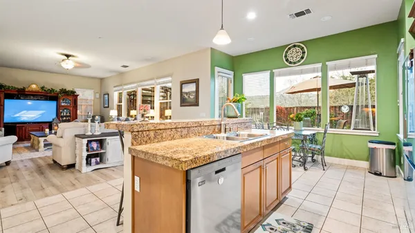 $999,000 | 112 Zinfandel Court, Cloverdale, CA 95425