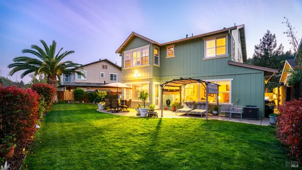 $999,000 | 112 Zinfandel Court, Cloverdale, CA 95425