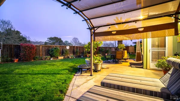 $999,000 | 112 Zinfandel Court, Cloverdale, CA 95425