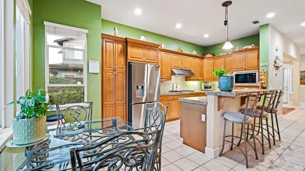 $999,000 | 112 Zinfandel Court, Cloverdale, CA 95425