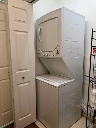 $329,000 | 1460 Mahogany Lane, Palm Harbor, FL 34683