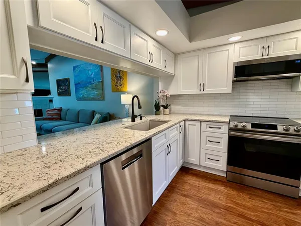 $329,000 | 1460 Mahogany Lane, Palm Harbor, FL 34683