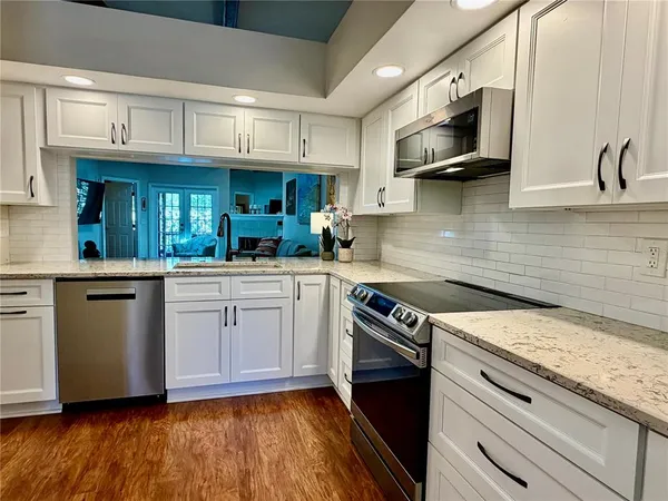 $329,000 | 1460 Mahogany Lane, Palm Harbor, FL 34683