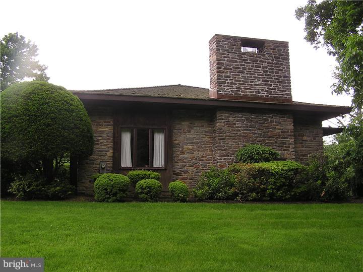 1711 Sharpless Road Jenkintown, PA 19046 - Photo 5 of 14 Gallery Image 5