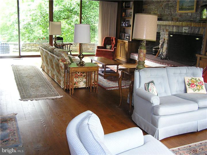 1711 Sharpless Road Jenkintown, PA 19046 - Photo 7 of 14 Gallery Image 7