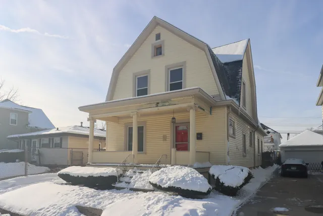 $175,000 | 2028 Carter Street, Racine, WI 53402