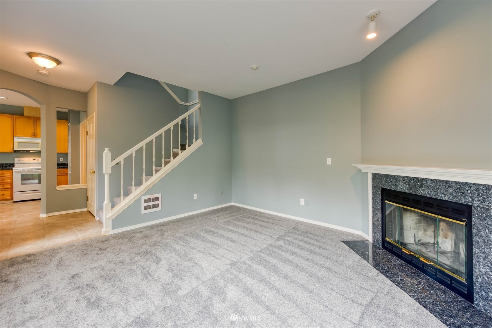 10909 Avondale Road Northeast, Unit C110 Redmond, WA 98052 - Photo 7 of 17 Gallery Image 7