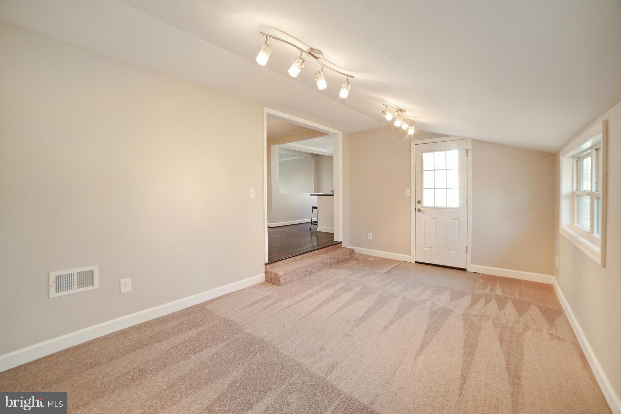 114 Club Road Pasadena, MD 21122 - Photo 14 of 30 Family Room