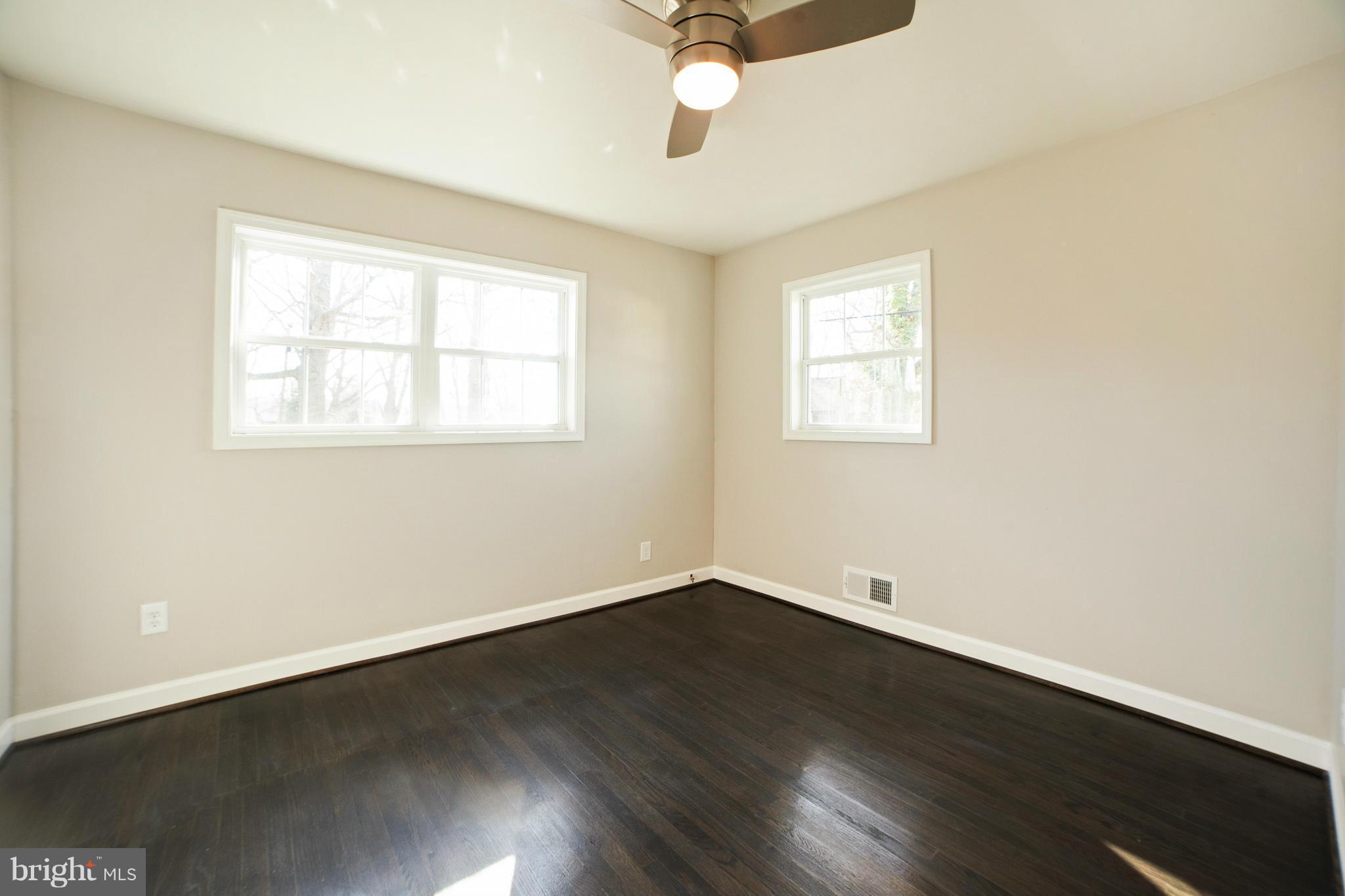 114 Club Road Pasadena, MD 21122 - Photo 21 of 30 Bedroom (Master)