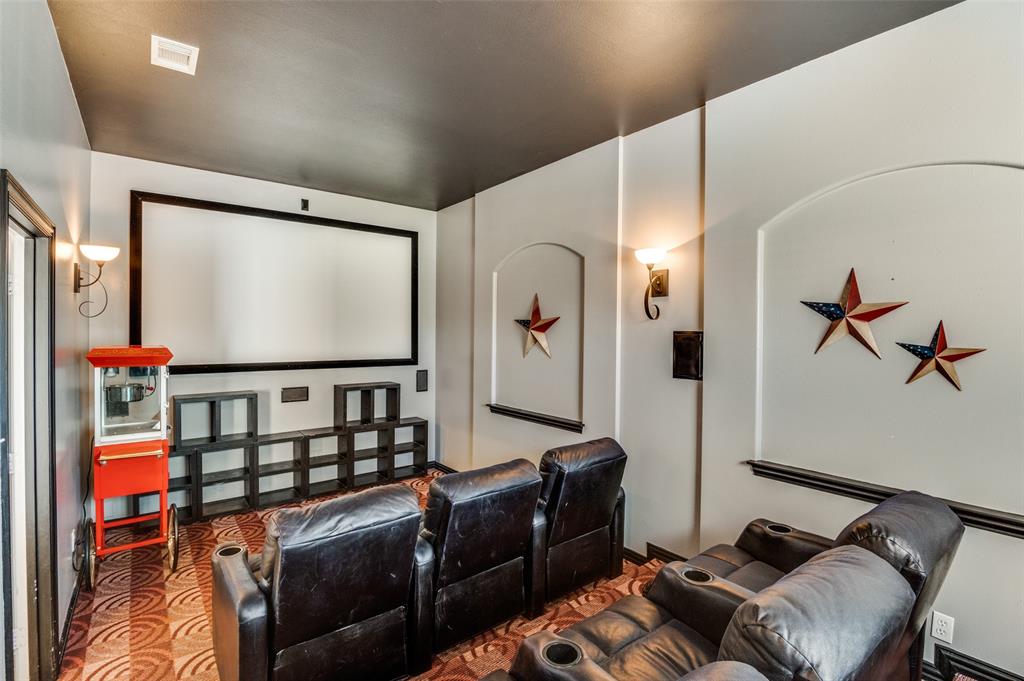 336 Maggie Street Canton, TX 75103 - Photo 14 of 30 a living room with furniture