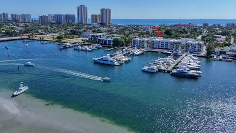 $1,250,000 | 182 Lake Drive, Unit 5301, Palm Beach Shores, FL 33404