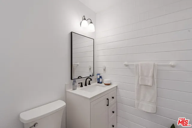 $589,000 | 25795 Vista Fairways Drive, Valencia, CA 91355