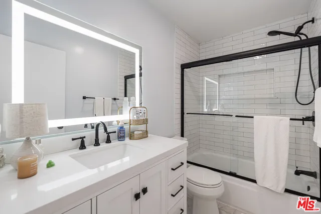 $589,000 | 25795 Vista Fairways Drive, Valencia, CA 91355