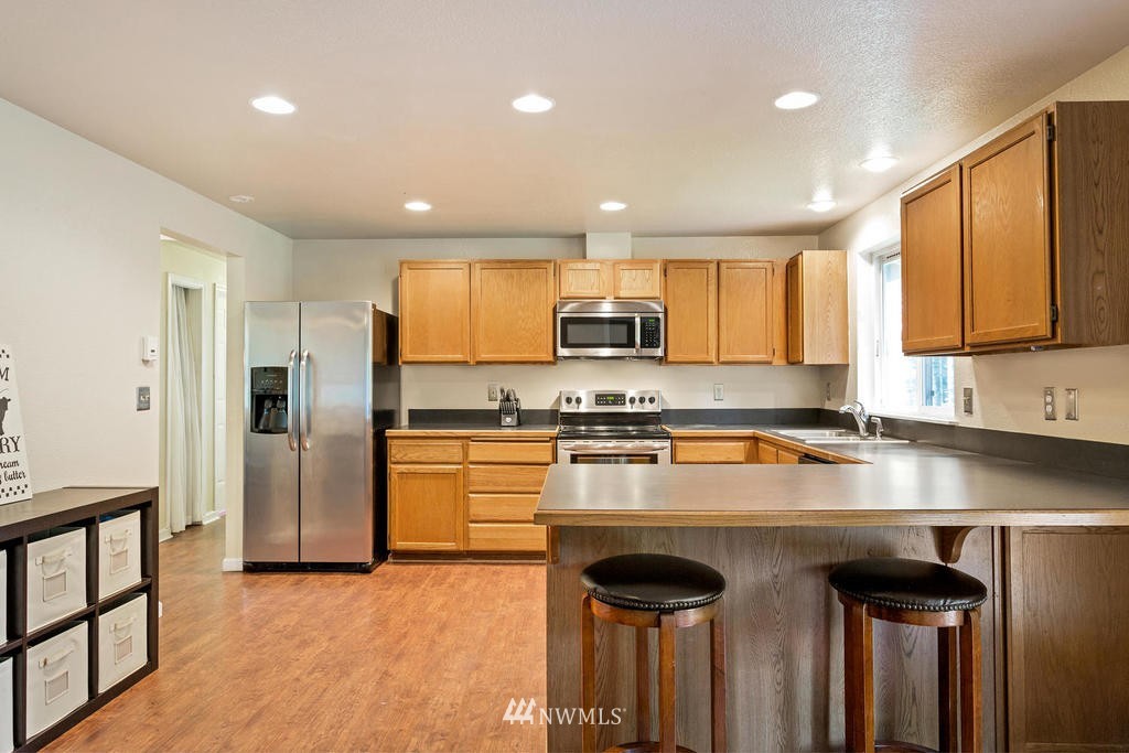 14664 Forest Glen Road Southwest Port Orchard, WA 98367 - Photo 5 of 8 Gallery Image 5