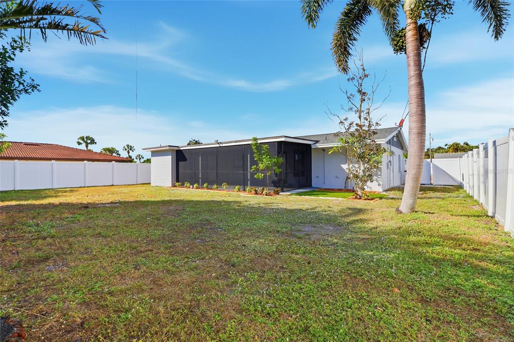 3120 Mercer Road Bradenton, FL 34207 - Photo 24 of 34 Gallery Image 24