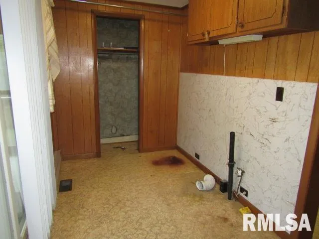 $55,000 | 430 West Church Street, Harrisburg, IL 62946