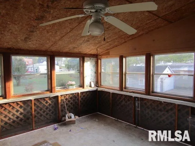 $55,000 | 430 West Church Street, Harrisburg, IL 62946