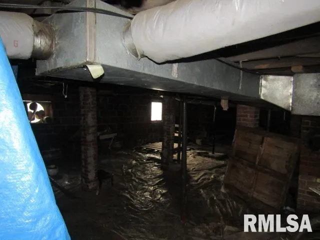 $55,000 | 430 West Church Street, Harrisburg, IL 62946