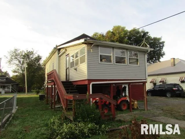 $55,000 | 430 West Church Street, Harrisburg, IL 62946