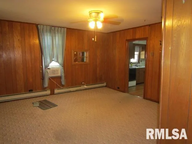 $55,000 | 430 West Church Street, Harrisburg, IL 62946