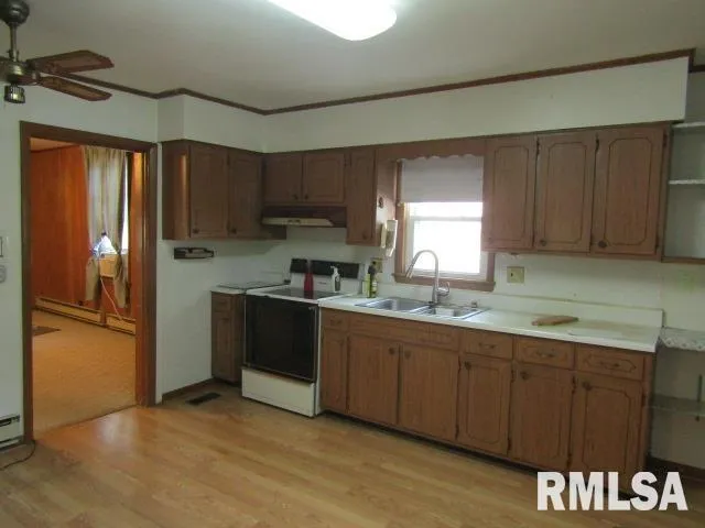 $55,000 | 430 West Church Street, Harrisburg, IL 62946