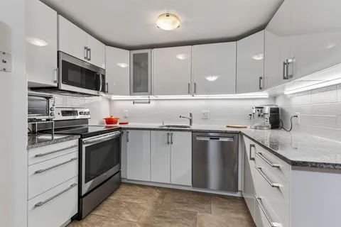 $435,000 | 131 Pierce Street, Unit 304, Malden, MA 02148