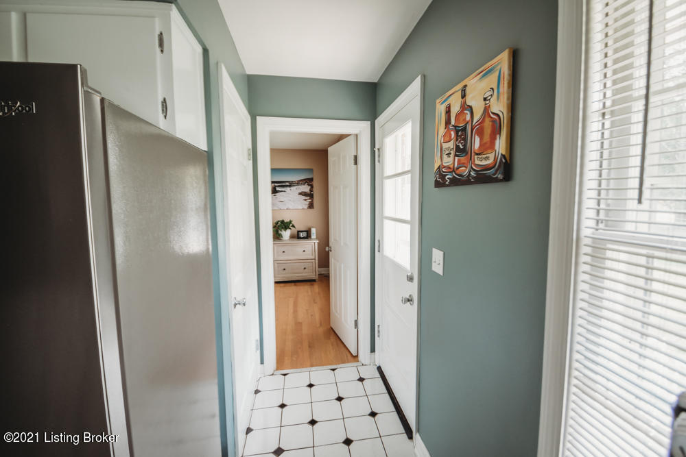 4905 Clarmar Road Jeffersontown, KY 40299 - Photo 18 of 60 DSC_18