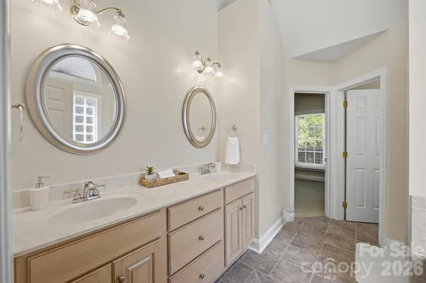 $455,999 | 1740 30th Ave Drive Northeast, Hickory, NC 28601
