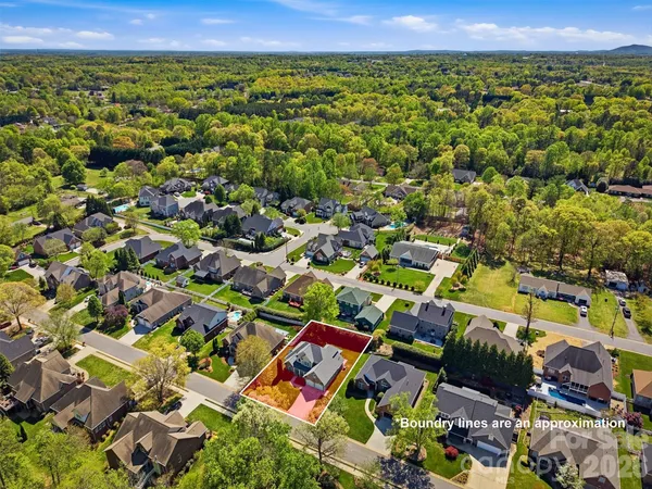 $455,999 | 1740 30th Ave Drive Northeast, Hickory, NC 28601