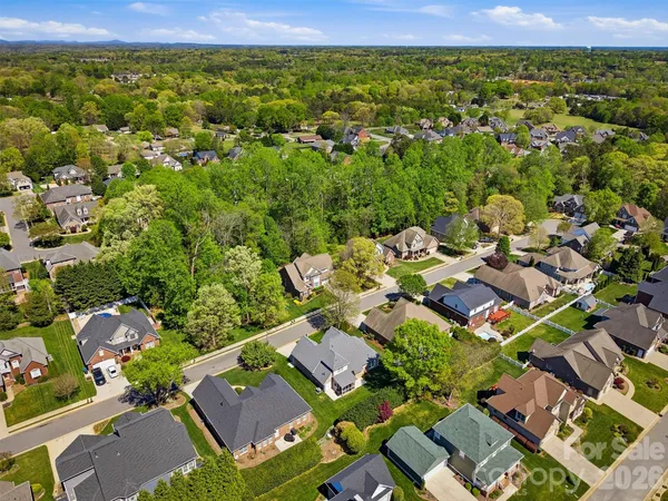 $455,999 | 1740 30th Ave Drive Northeast, Hickory, NC 28601