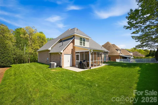 $455,999 | 1740 30th Ave Drive Northeast, Hickory, NC 28601
