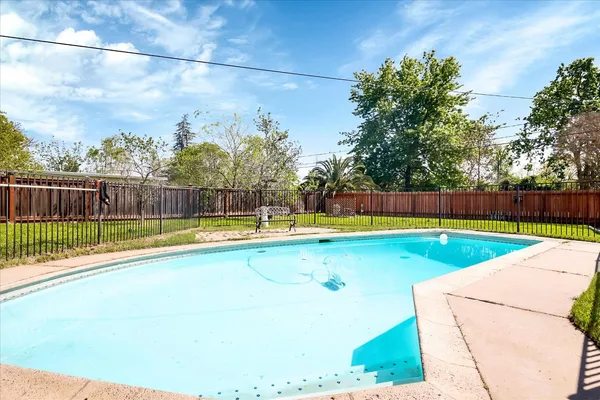 $495,000 | 2236 Shaw Street, Sacramento, CA 95821