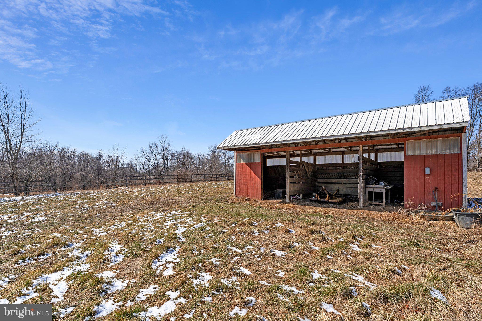 14757 Beamertown Road Purcellville, VA 20132 - Photo 13 of 28 a view of a house with a outdoor space