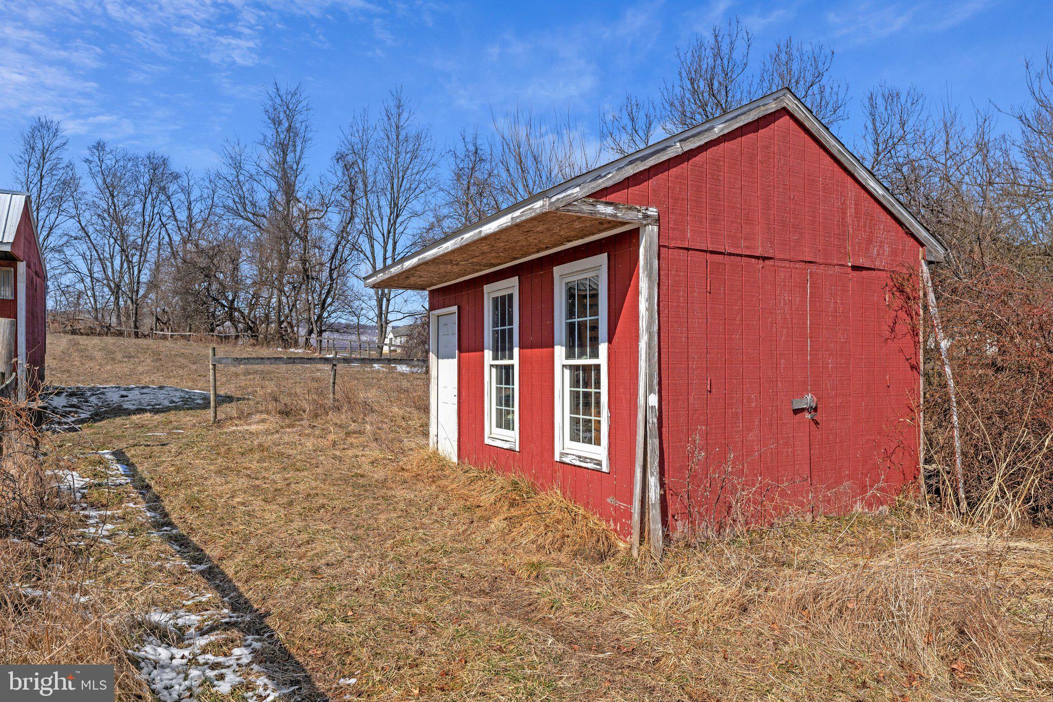 14757 Beamertown Road Purcellville, VA 20132 - Photo 14 of 28 front view of a house with a small yard