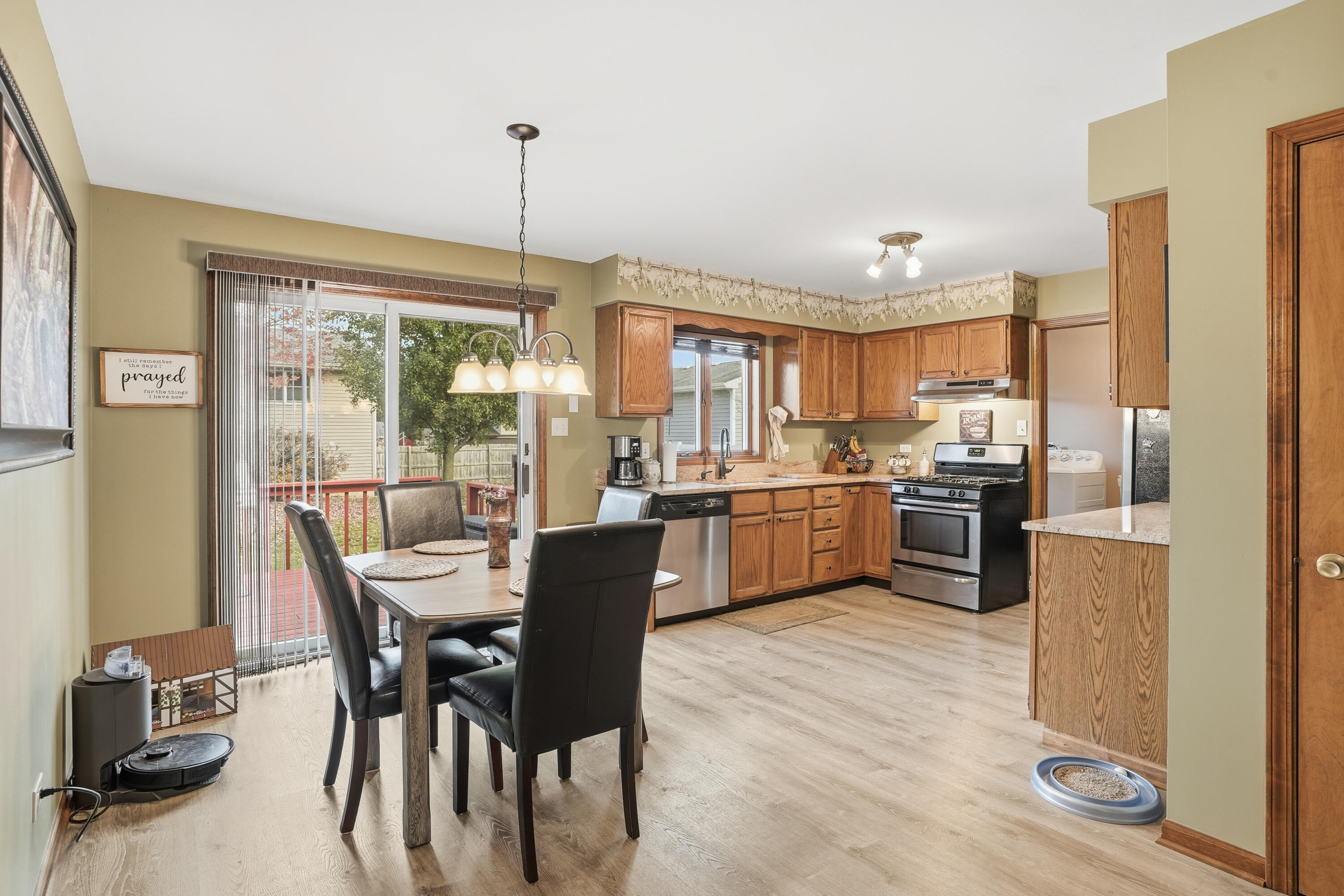 8651 Fulton Place Crown Point, IN 46307 - Photo 12 of 24 3000x2000