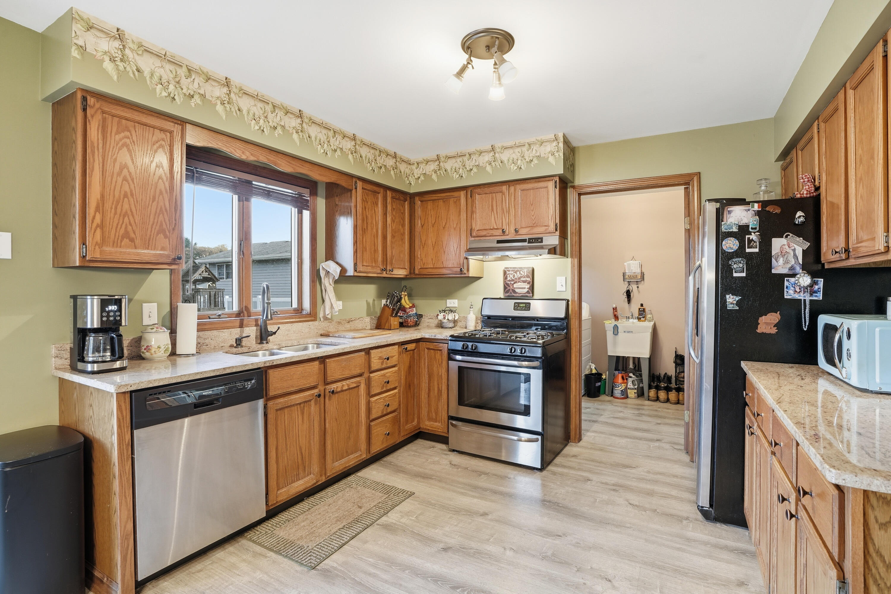 8651 Fulton Place Crown Point, IN 46307 - Photo 7 of 24 3000x2000