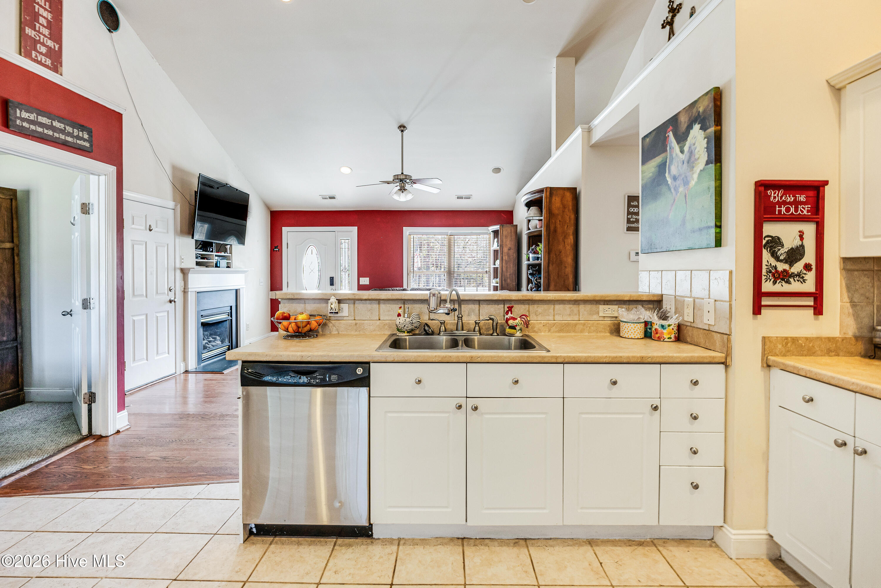 2605 East Boiling Spring Road Southport, NC 28461 - Photo 10 of 27 2605 E Boiling Spring Lake-14