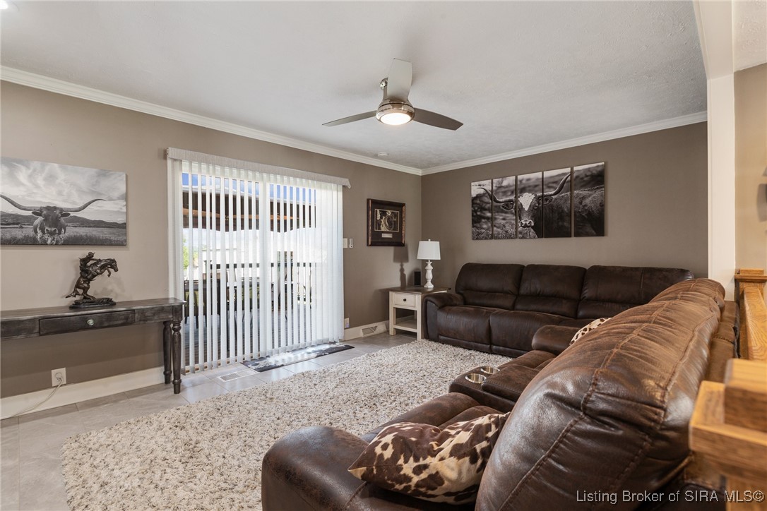 4792 Scottsville Road Floyds Knobs, IN 47119 - Photo 11 of 59 Gallery Image 11