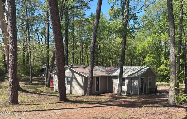 $199,500 | 390 Phillips Hill Road, Conway, NC 27820