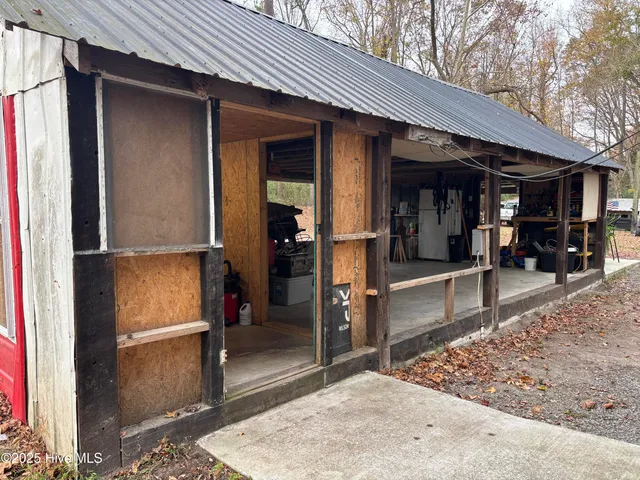 $199,500 | 390 Phillips Hill Road, Conway, NC 27820