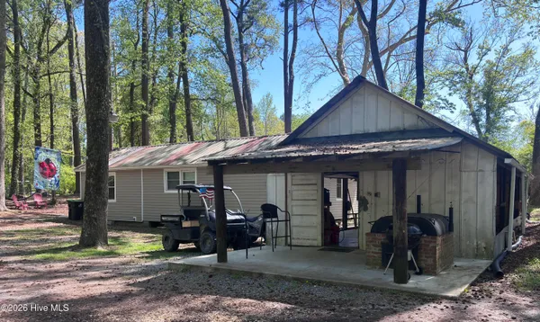 $199,500 | 390 Phillips Hill Road, Conway, NC 27820
