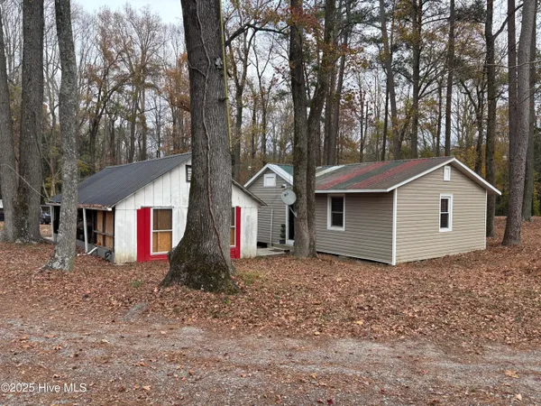$199,500 | 390 Phillips Hill Road, Conway, NC 27820