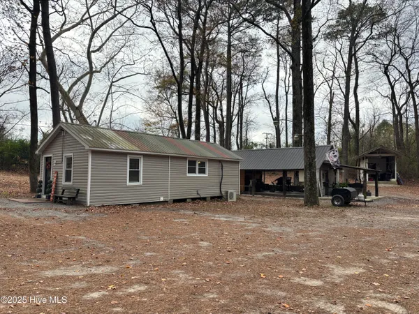 $199,500 | 390 Phillips Hill Road, Conway, NC 27820