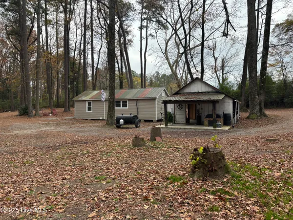 $199,500 | 390 Phillips Hill Road, Conway, NC 27820