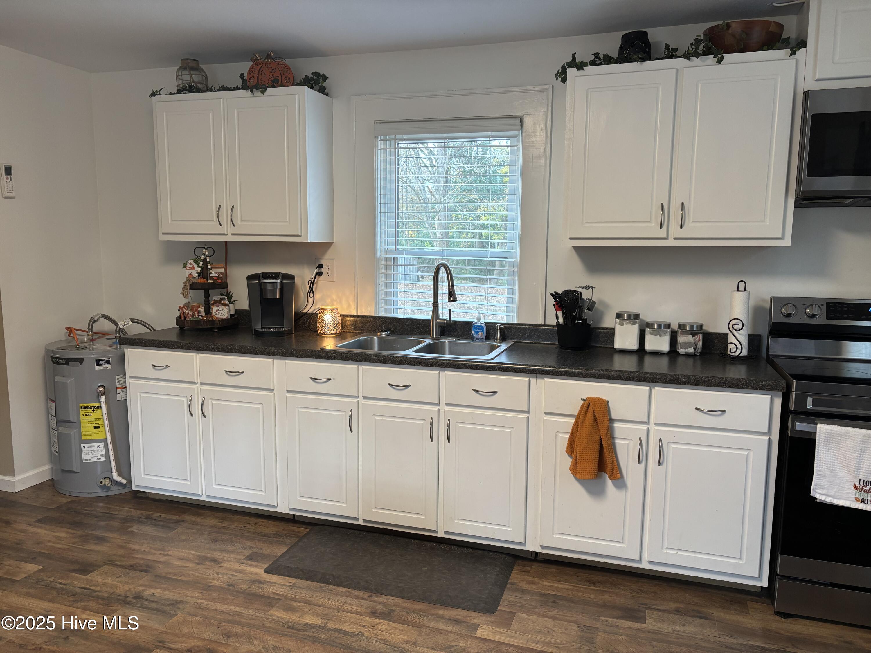 390 Phillips Hill Road Conway, NC 27820 - Photo 6 of 44 Kitchen