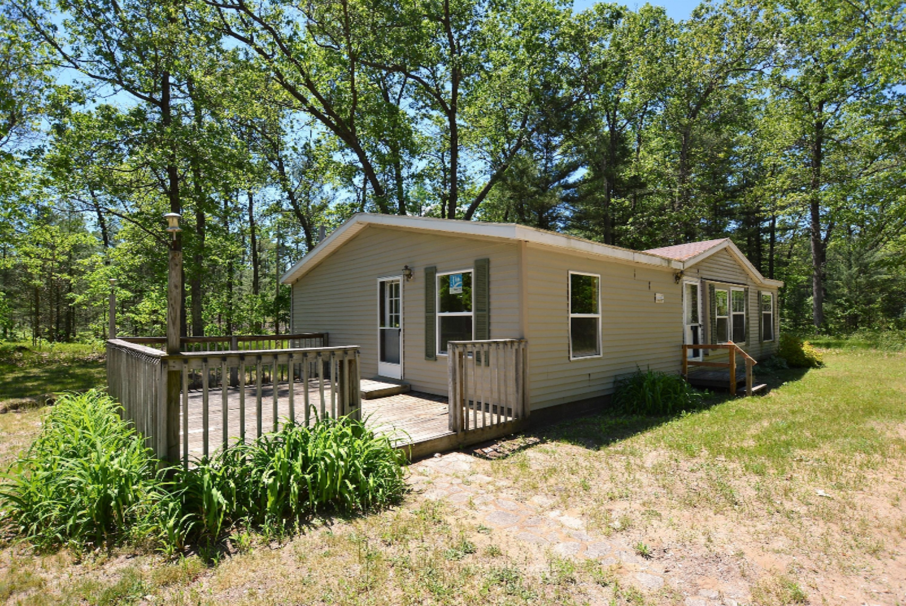 5244 Putnam Road Muskegon, MI 49445 - Photo 3 of 22 DSC_0515