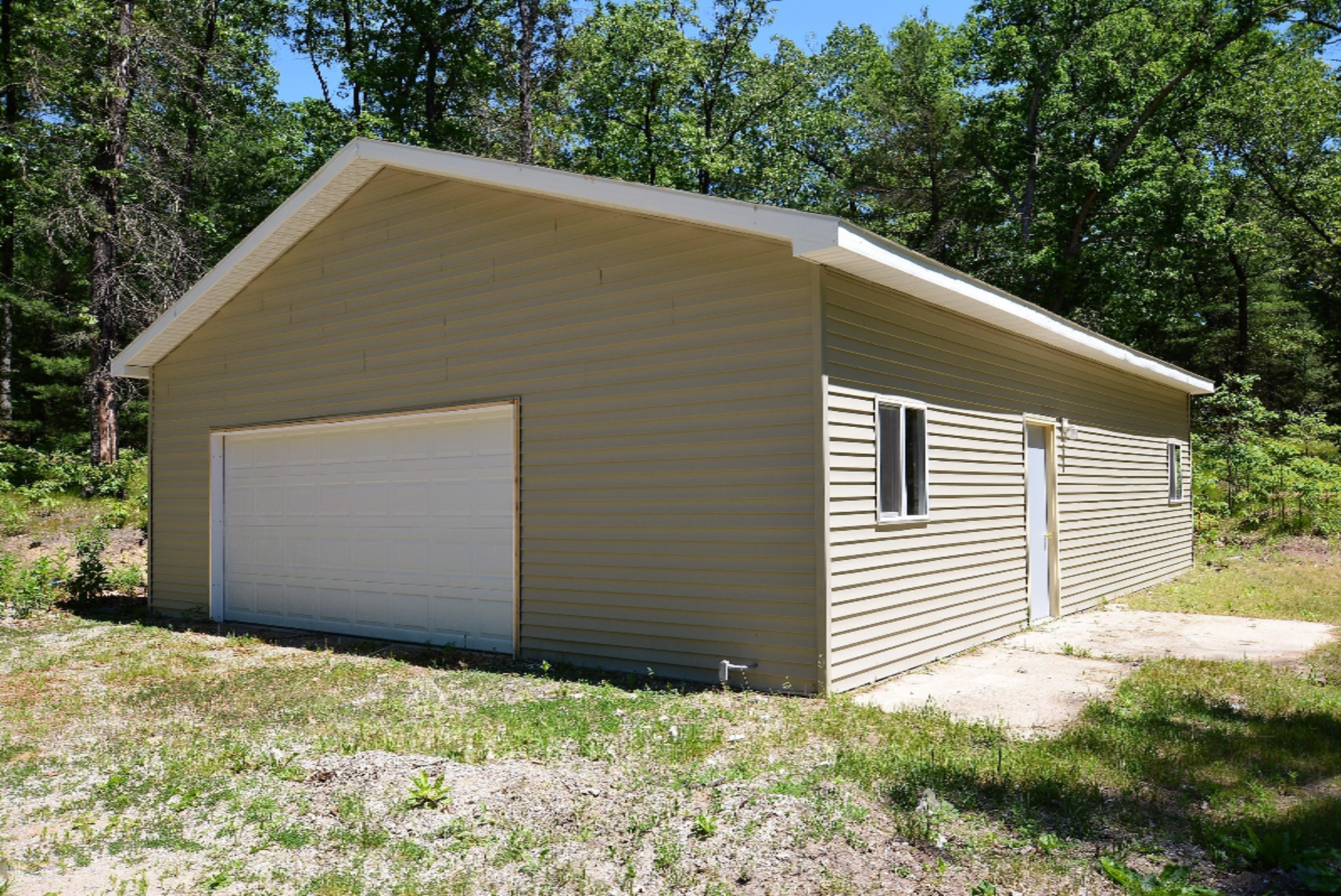5244 Putnam Road Muskegon, MI 49445 - Photo 6 of 22 DSC_0514