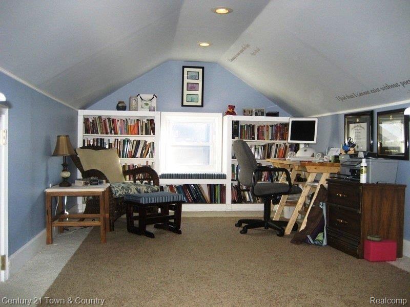 524 Wilcox Street Rochester, MI 48307 - Photo 11 of 15 loft/Kids Play Area